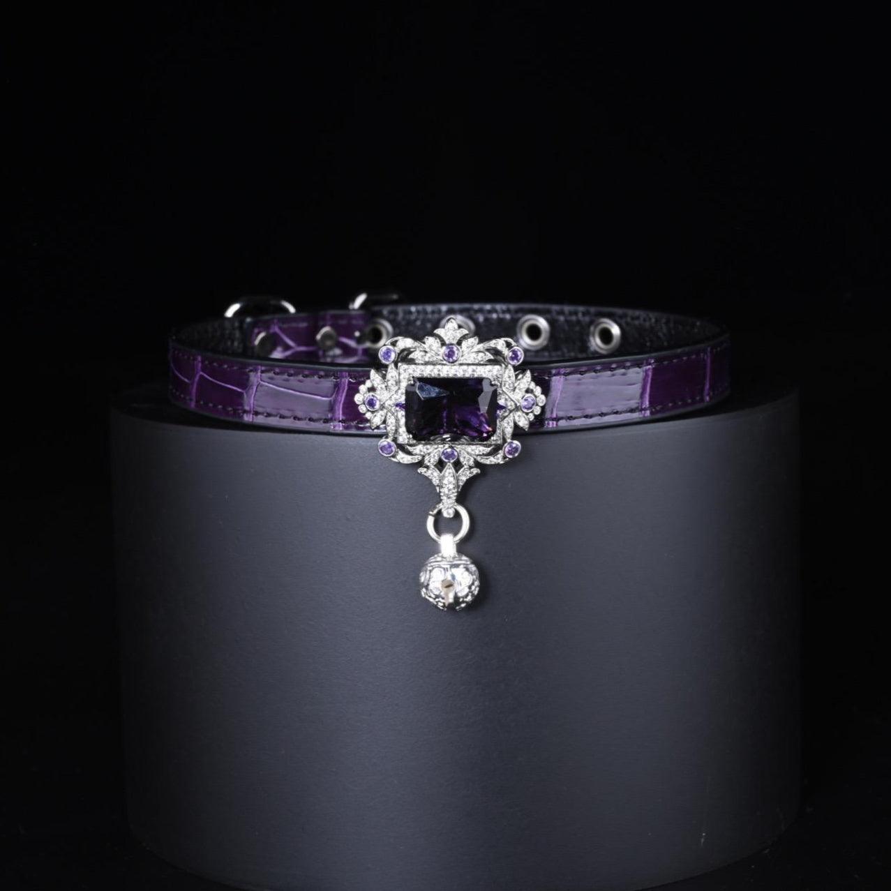 Master Love Violet Queen Leather Collar - Elegant Design